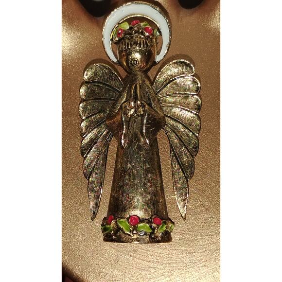Vintage Gold-Tone Angel Brooch w/ Enamel Halo & Holly – Christmas Pin - Picture 4 of 4